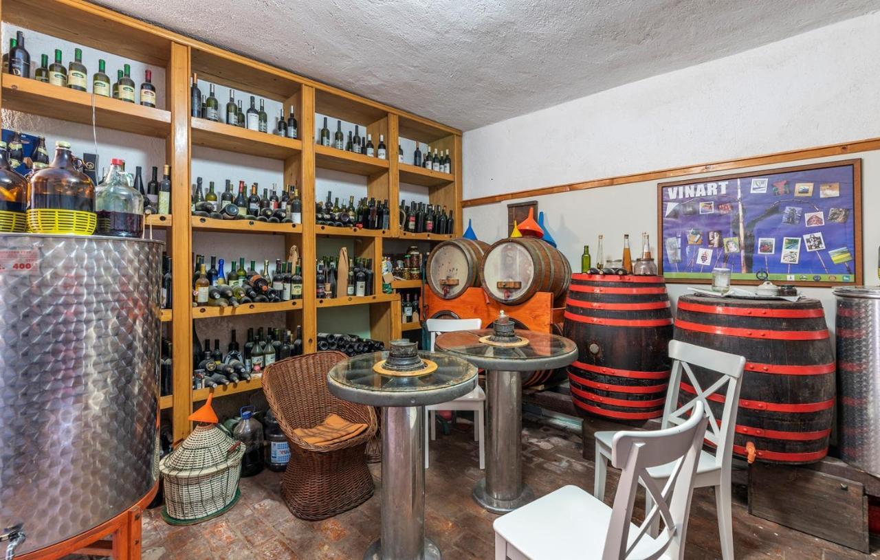 House Peresiji Hotell Rum bild